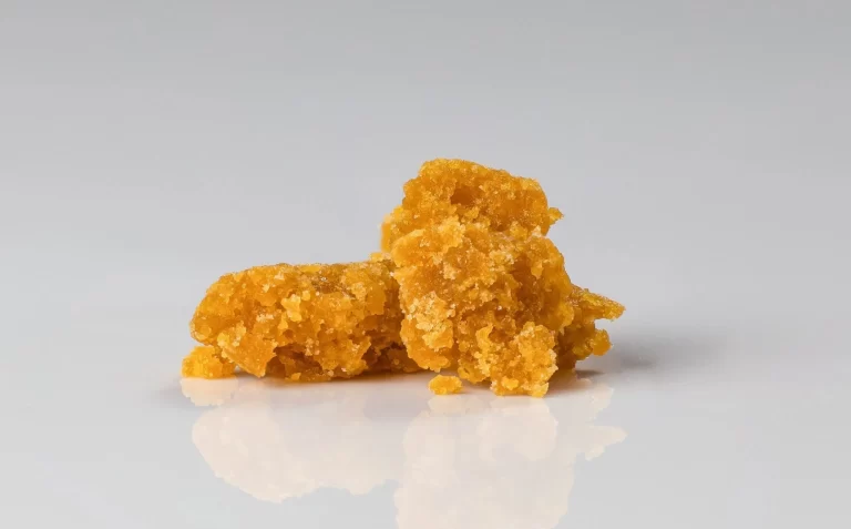 The Creative Ways to Use THC Crumble in Edibles and Beverages