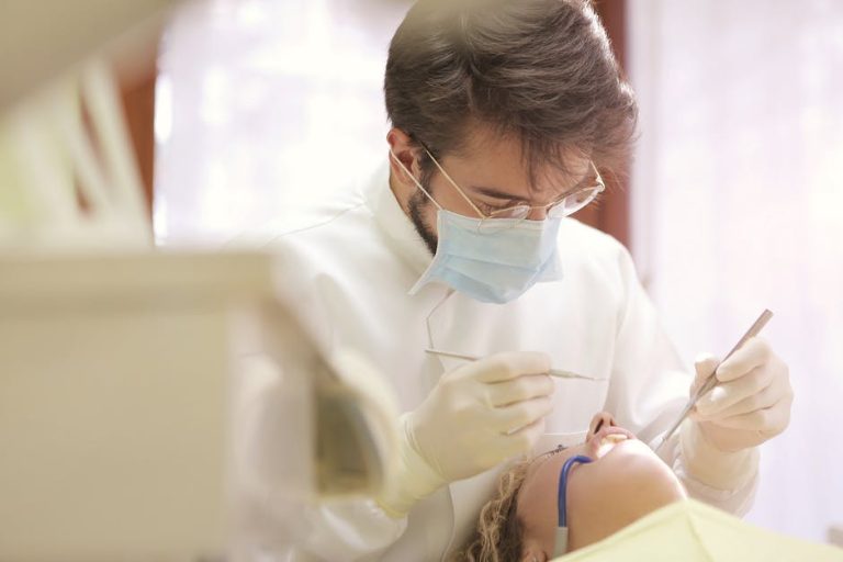 Dental Reconstruction: What to Know About Dental Implants