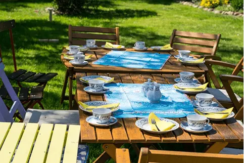 8 Easy and Convenient Tips to Upgrade Your House Backyard for Summer Fun and Staycation